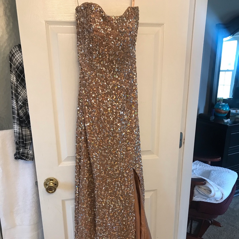 Sherri Hill prom dress